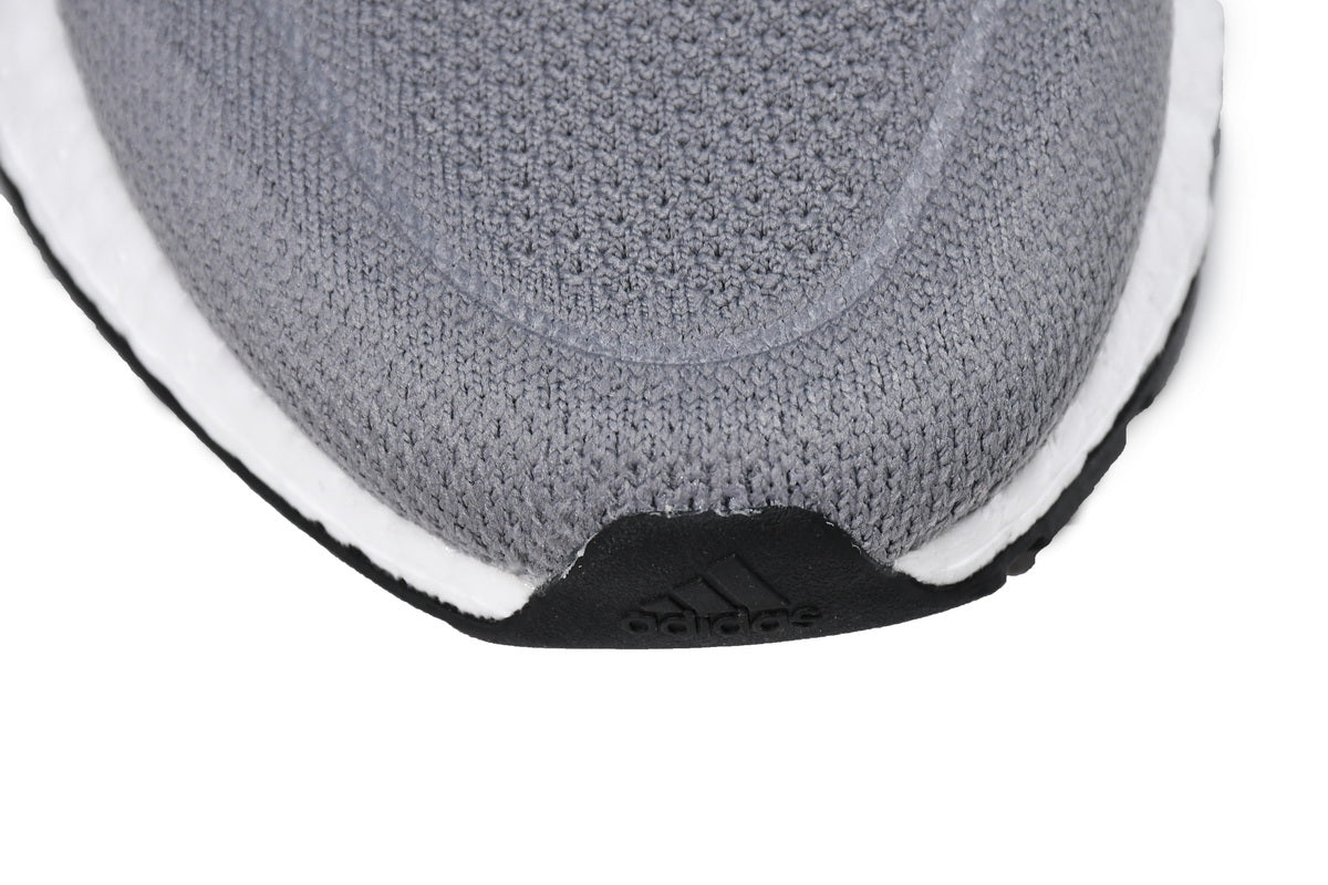 Adidas Ultra Boost 22 Greyish White