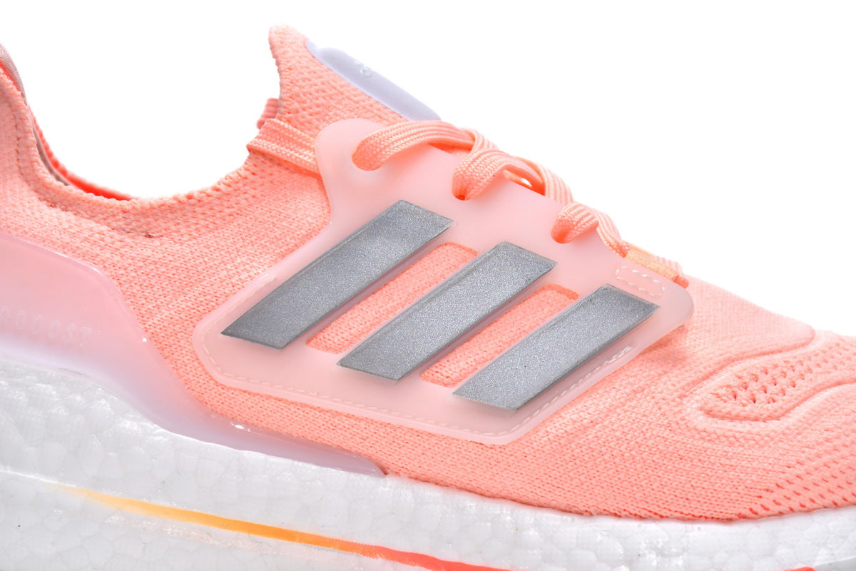 Adidas Ultra Boost 22 Pink