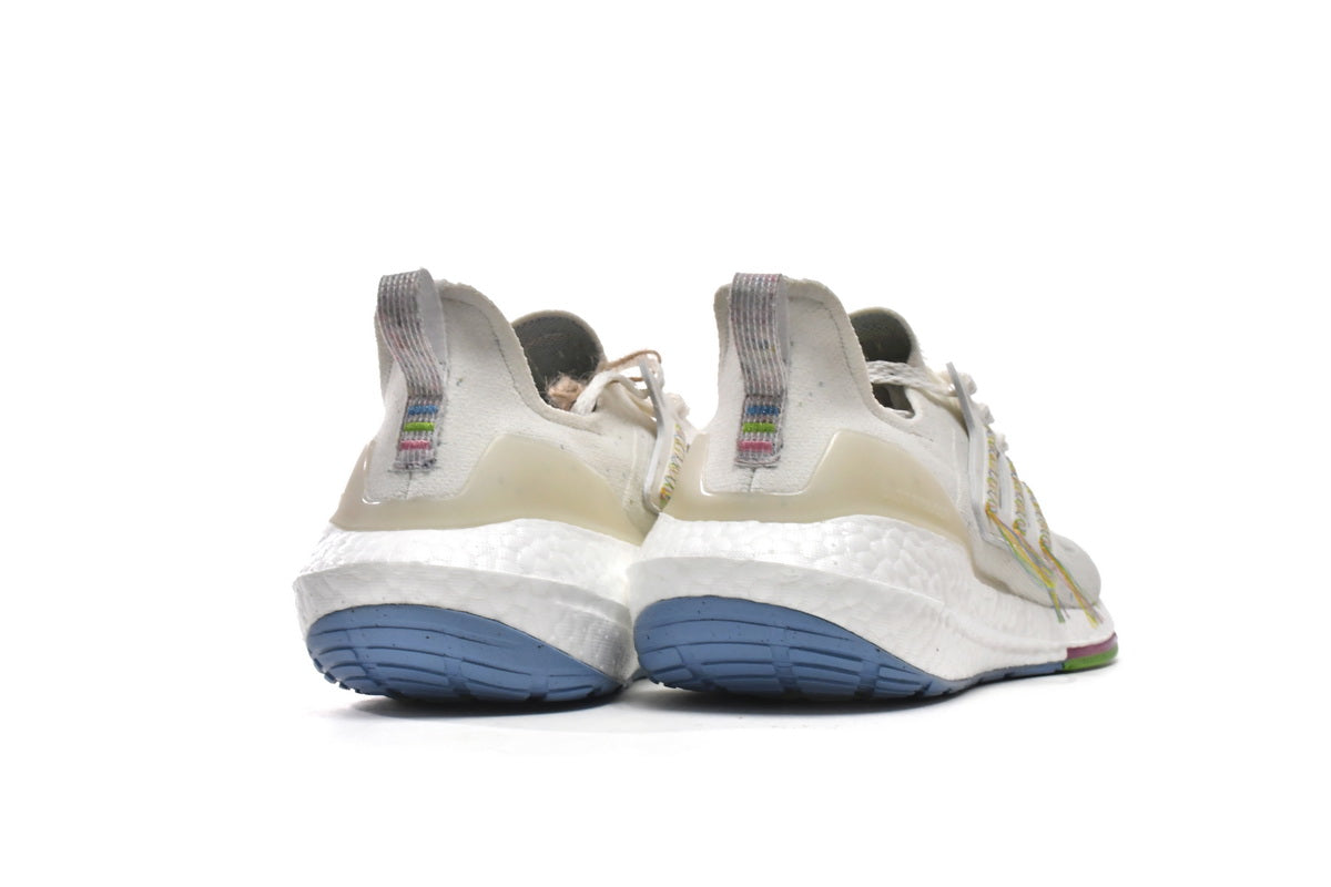 Adidas Ultra Boost 22 SUS "White Light Yellow"