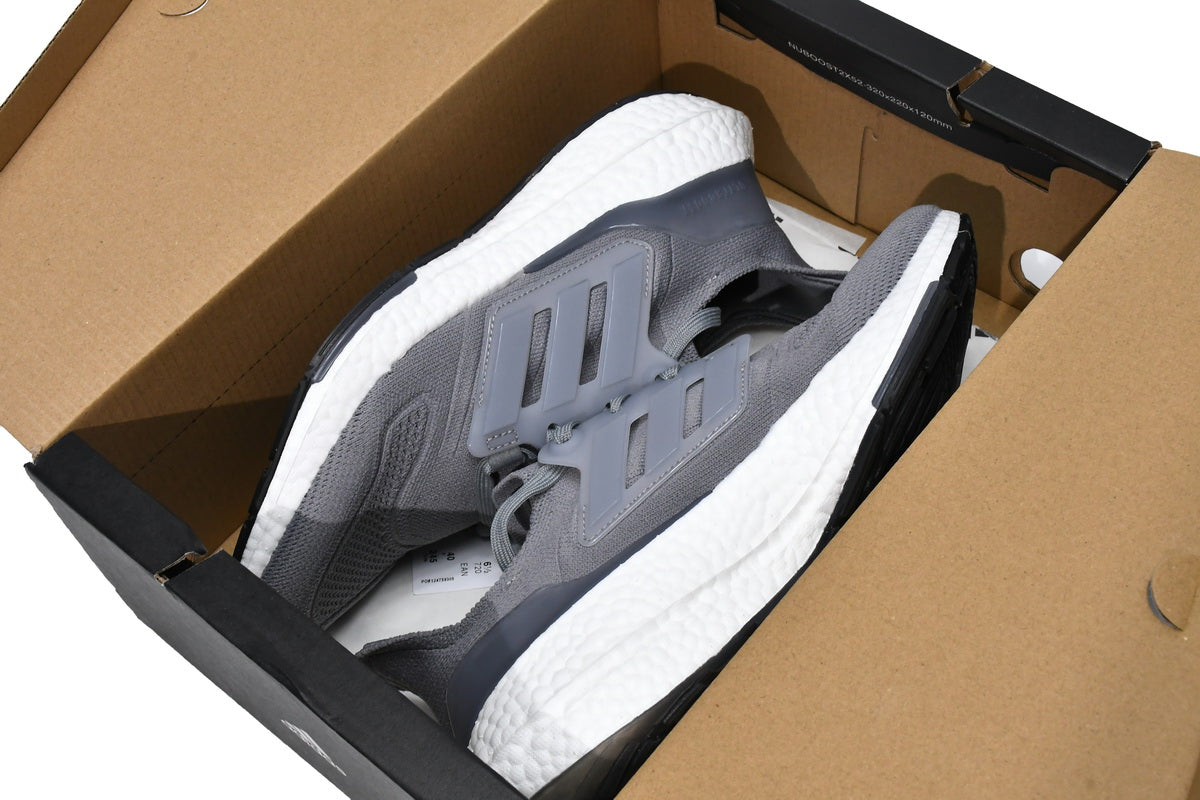 Adidas Ultra Boost 22 Greyish White