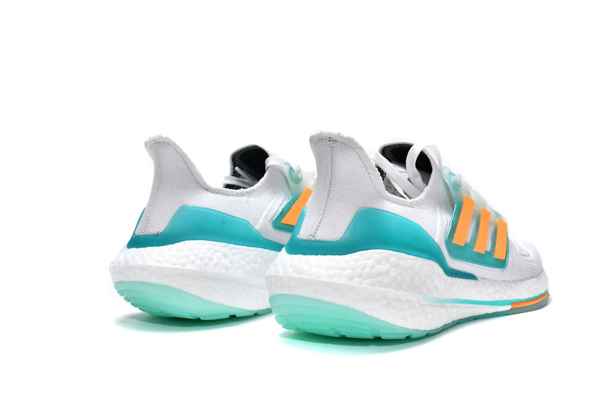 Adidas Ultra Boost 22 White Blue
