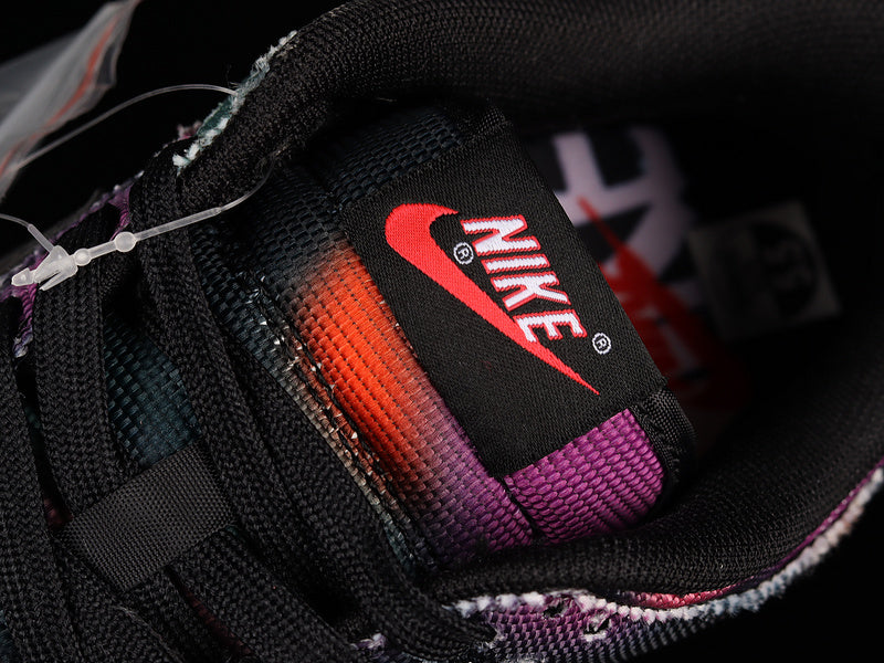 Nike Dunk Low 'Premium Grafitti'