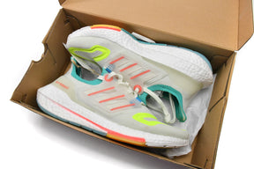 Adidas Ultra Boost 22 GX8015