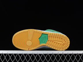Nike SB Dunk Low 'ST. Patrick's Day'