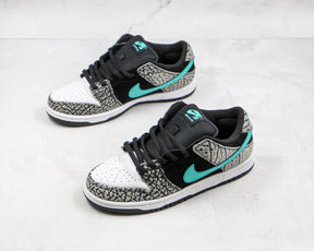 Nike SB Dunk Low Atmos Elephant